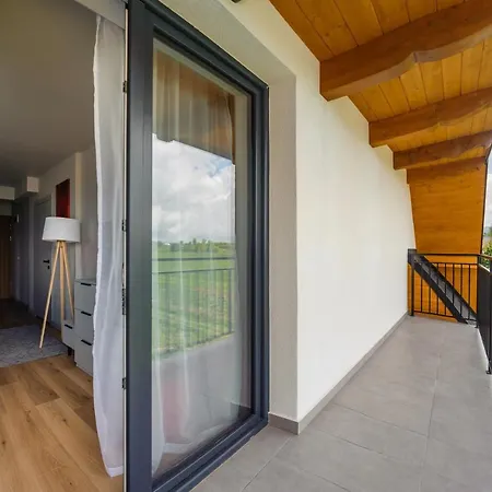 Resorts B Bialka Tatrzanska Z Sauna, Sun & Snow Apartman *