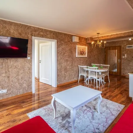 Resorts B Bialka Tatrzanska Z Sauna, Sun & Snow Apartman